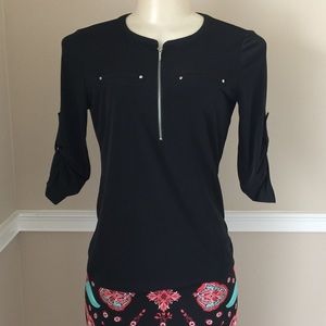 ♠️ NEW Black 3/4 Sleeve Top ♠️